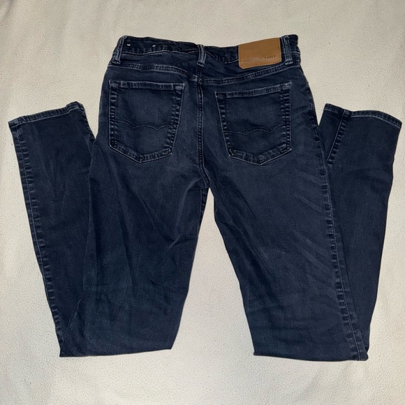 Men’s American Eagle Jeans - Picture 2 of 3